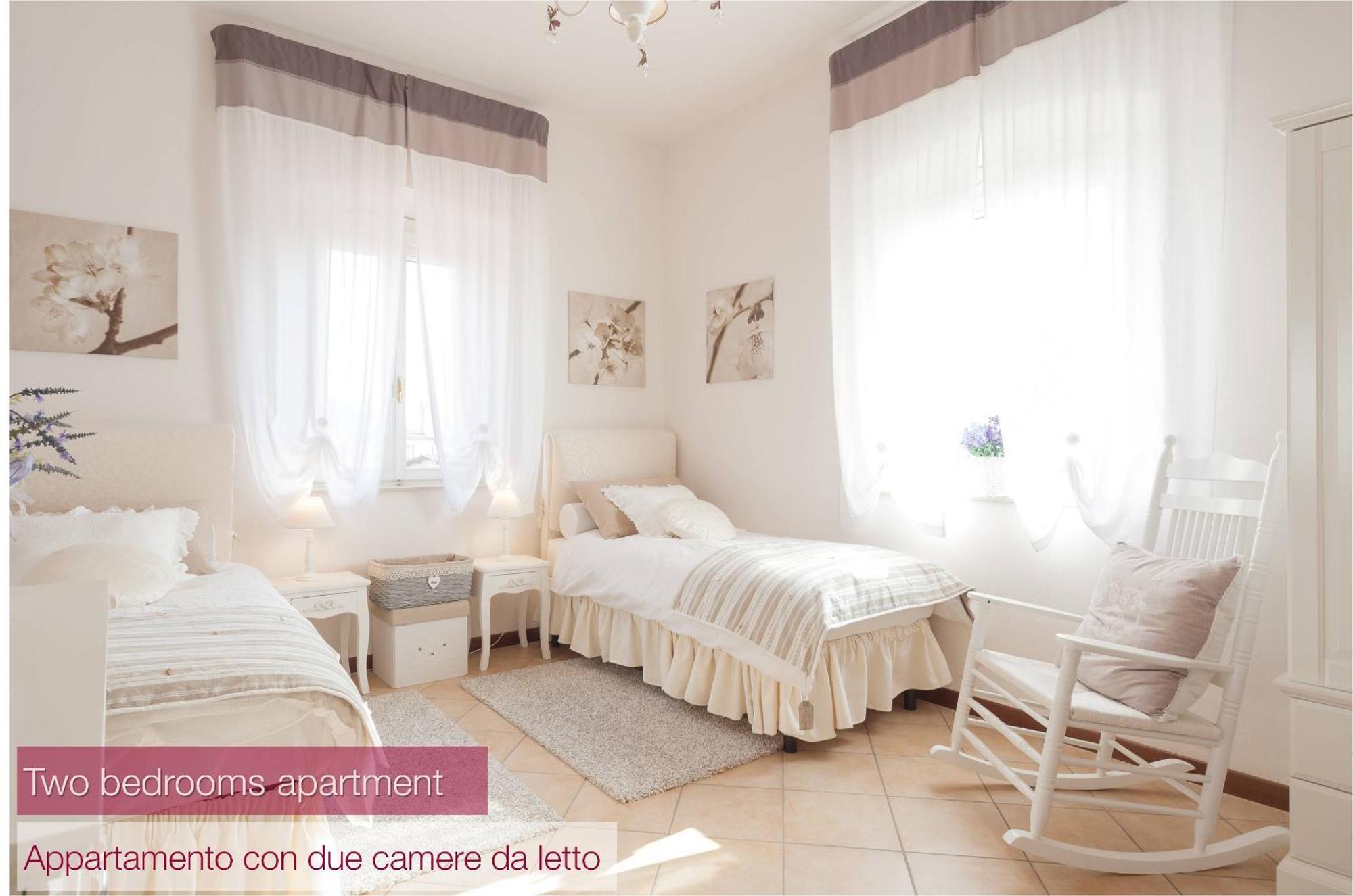 Nina Guest House Longare Rum bild