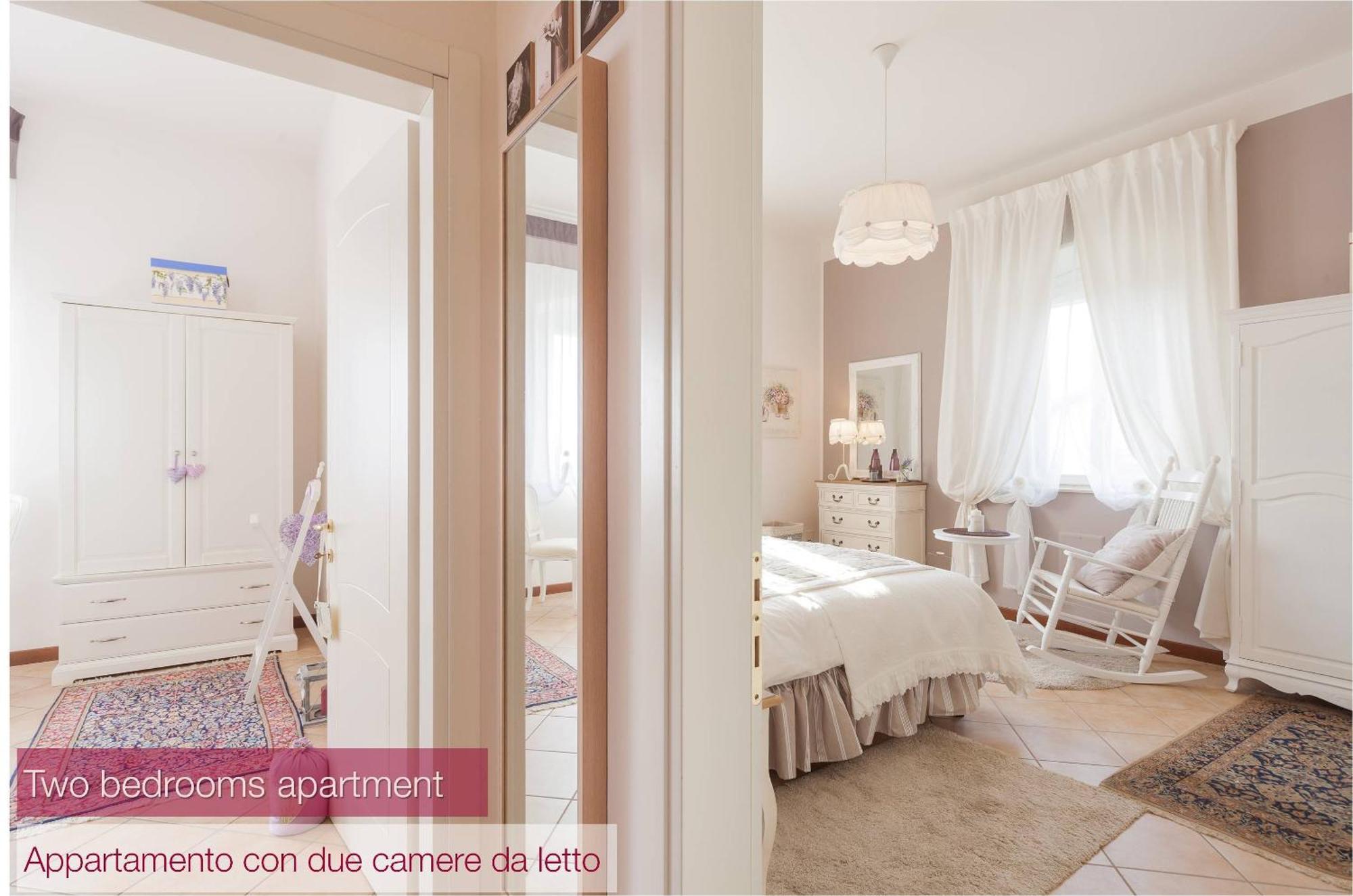 Nina Guest House Longare Rum bild