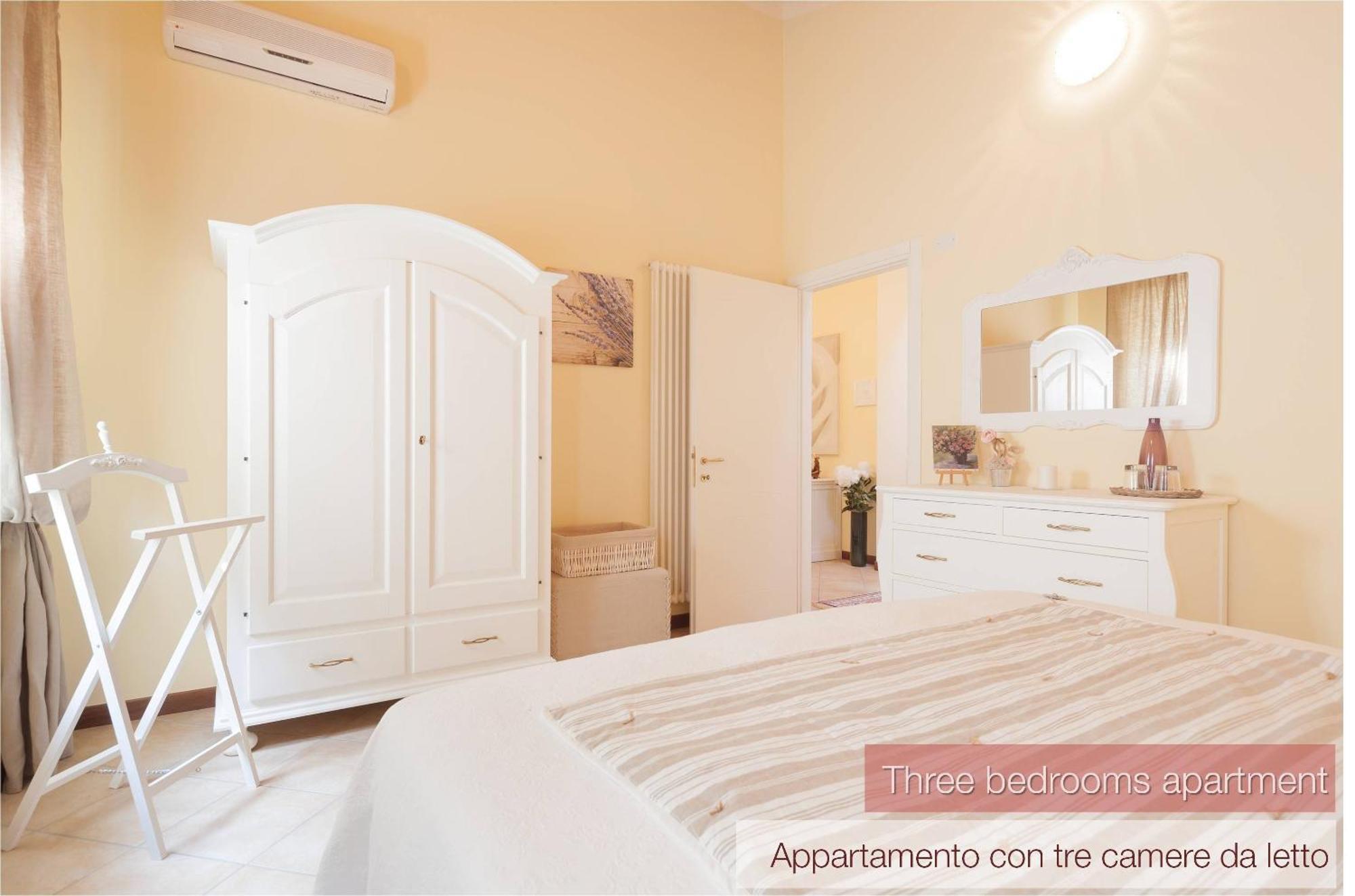 Nina Guest House Longare Rum bild