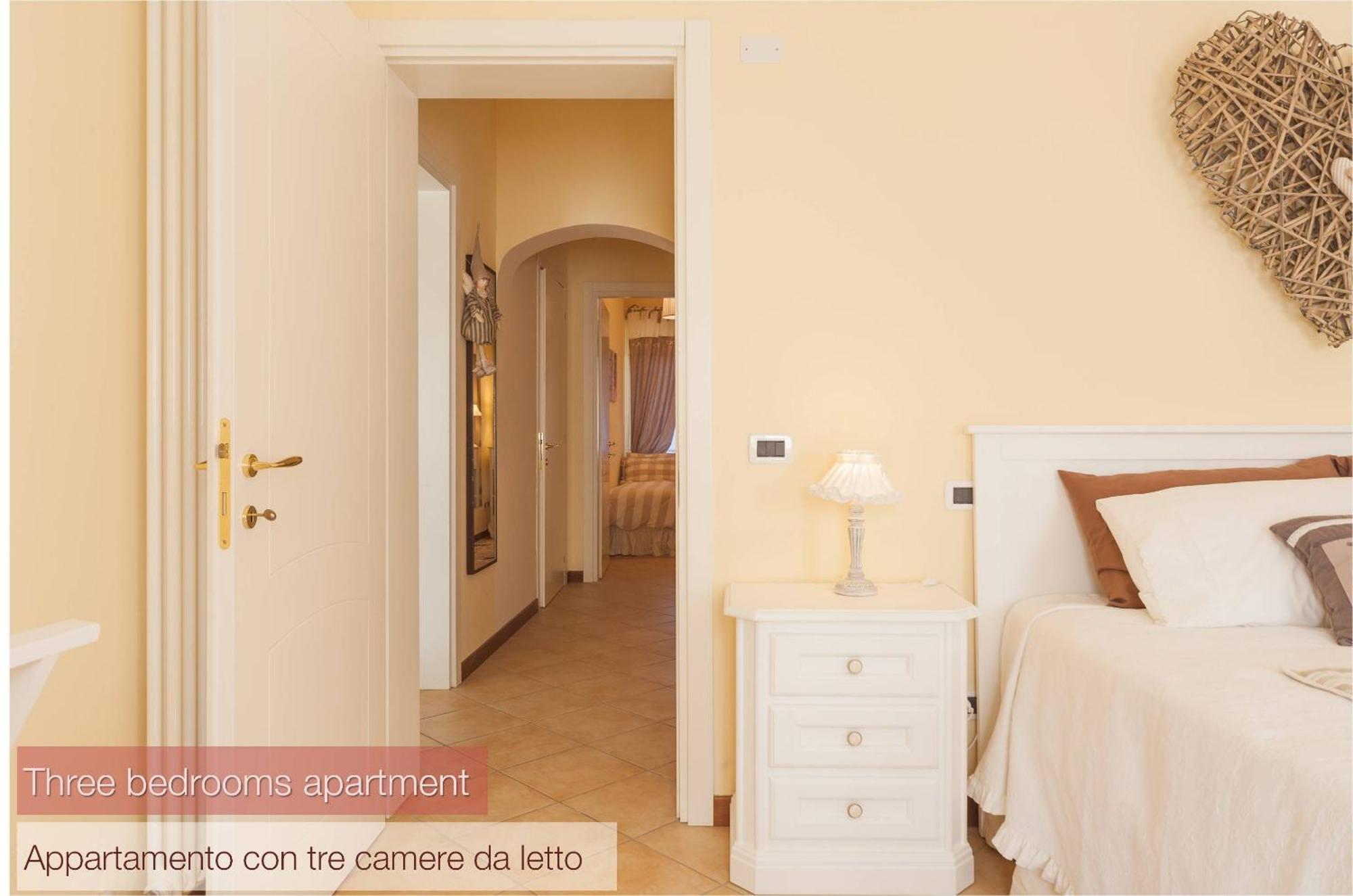 Nina Guest House Longare Rum bild