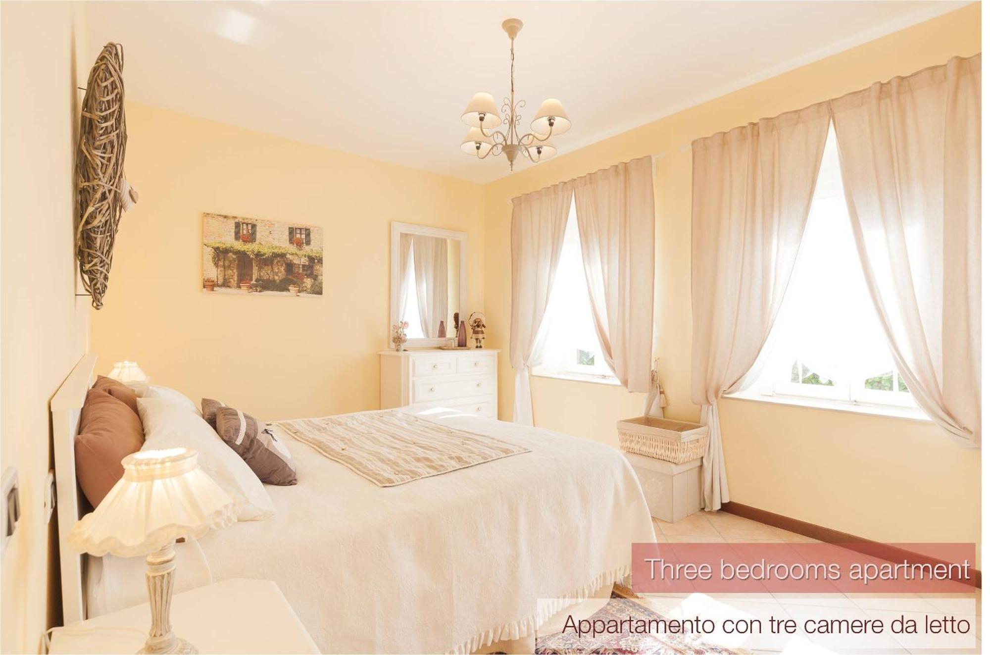 Nina Guest House Longare Rum bild